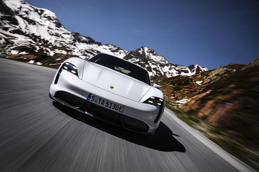  Porsche Taycan Turbo S 2019 года  (WW) (фото 9 из 46)